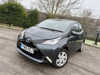 Toyota AYGO 1.0 VVT-i x-play Hatchback 3dr Petrol Manual Euro 5 Euro 5 (68 p