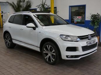 Volkswagen Touareg 3.0 TDI V6 BlueMotion Tech R-Line SUV 5dr Diesel Tiptronic 4WD E