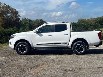 NISSAN NAVARA 2.3 Navara Tekna dCi Auto 4WD 5dr