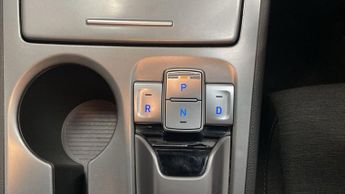 HYUNDAI KONA 64kWh Premium SUV 5dr Electric Auto (10.5kW Charger) (204 ps)