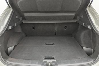 NISSAN QASHQAI 1.6 dCi N-Connecta SUV 5dr Diesel XTRON Euro 6 (s/s) (130 ps)