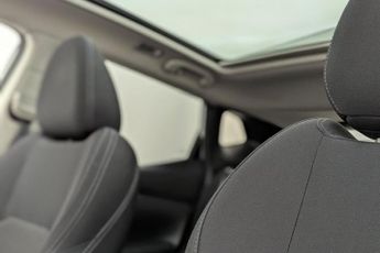 NISSAN QASHQAI 1.6 dCi N-Connecta SUV 5dr Diesel XTRON Euro 6 (s/s) (130 ps)