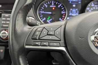 NISSAN QASHQAI 1.6 dCi N-Connecta SUV 5dr Diesel XTRON Euro 6 (s/s) (130 ps)