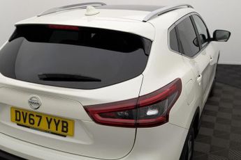 NISSAN QASHQAI 1.6 dCi N-Connecta SUV 5dr Diesel XTRON Euro 6 (s/s) (130 ps)