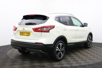 NISSAN QASHQAI 1.6 dCi N-Connecta SUV 5dr Diesel XTRON Euro 6 (s/s) (130 ps)