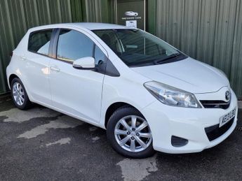 Toyota Yaris 1.33 Dual VVT-i TR Hatchback 5dr Petrol Manual Euro 5 (101 ps)