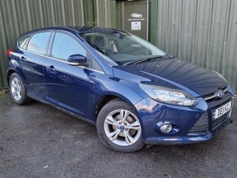 Ford Focus 1.6 Zetec Hatchback 5dr Petrol Manual Euro 5 (105 ps)