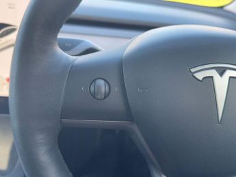 TESLA Model 3 (Dual Motor) Long Range Saloon 4dr Electric Auto 4WDE (346 ps)