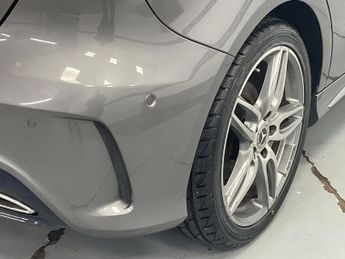 MERCEDES-BENZ A-CLASS 1.6 A180 AMG Line (Premium) Hatchback 5dr Petrol Manual Euro 6 (