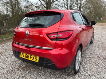 RENAULT CLIO 0.9 TCe Dynamique Nav Hatchback 5dr Petrol Manual Euro 6 (s/s) (