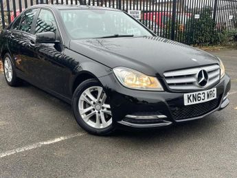 Mercedes C Class 2.1 C200 CDI Executive SE Saloon 4dr Diesel G-Tronic+ Euro 5 (s/