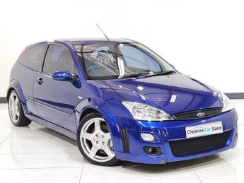 Ford Focus 2.0 RS Hatchback 3dr Petrol Manual (237 g/km, 213 bhp)