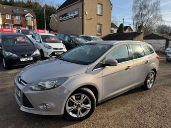 Ford Focus 1.6 Zetec Estate 5dr Petrol Powershift Euro 5 (125 ps)