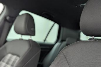 VOLKSWAGEN GOLF 2.0 TDI GTD Hatchback 5dr Diesel DSG Euro 6 (s/s) (184 ps)