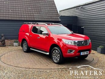 Nissan Navara 2.3 dCi Tekna Pickup Double Cab 4dr Diesel Manual 4WD Euro 6 (s/