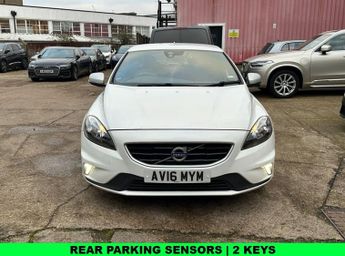 VOLVO V40 1.5 T2 R-Design Hatchback 5dr Petrol Auto Euro 6 (s/s) (122 ps)