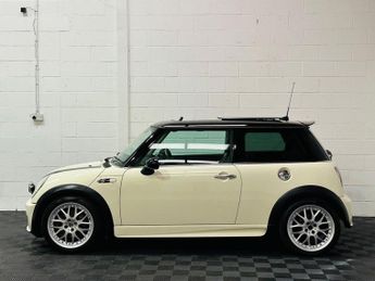MINI HATCH COOPER MINI 1.6 John Cooper Works 3d  208 BHP