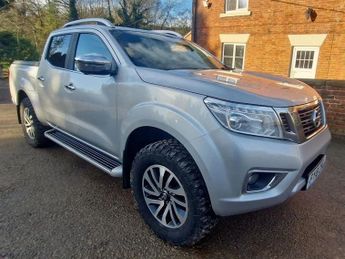 Nissan Navara 2.3 dCi Tekna Pickup Double Cab 4dr Diesel Auto 4WD Euro 6 (190 