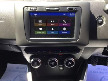 DACIA DUSTER 1.6 SCe Prestige SUV 5dr Petrol Manual Euro 6 (s/s) (115 ps)