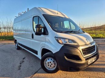 Peugeot Boxer 2.2 BlueHDi 335 Professional Panel Van 5dr Diesel Manual L3 H2 E