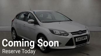 Ford Focus 1.6 Zetec Hatchback 5dr Petrol Powershift Euro 5 (125 ps)