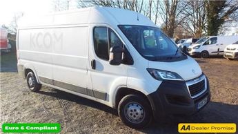 Peugeot Boxer 2.0 BlueHDi 335 PROFESSIONAL IN WHITE WITH 54,140 MILES AND A FU