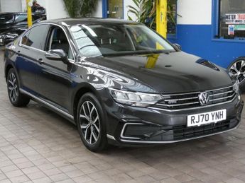 Volkswagen Passat 1.4 TSI 13kWh GTE Saloon 4dr Petrol Plug-in Hybrid DSG Euro 6 (s