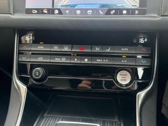 JAGUAR XF 3.0 D V6 S 4d 296 BHP