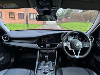 ALFA ROMEO GIULIA 2.2 TD Super Saloon 4dr Diesel Auto Euro 6 (s/s) (180 ps)
