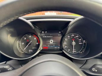 ALFA ROMEO GIULIA 2.2 TD Super Saloon 4dr Diesel Auto Euro 6 (s/s) (180 ps)