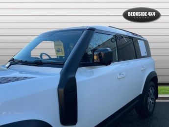 LAND ROVER DEFENDER 2.0 SD4 HSE SUV 5dr Diesel Auto 4WD Euro 6 (s/s) (240 ps)