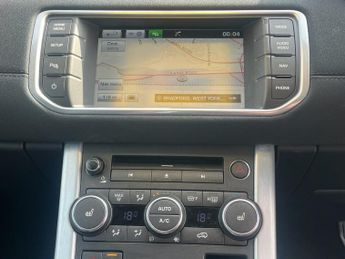 LAND ROVER RANGE ROVER EVOQUE 2.2 SD4 Pure Tech SUV 5dr Diesel Auto 4WD Euro 5 (s/s) (190 ps)