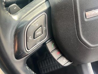 LAND ROVER RANGE ROVER EVOQUE 2.2 SD4 Pure Tech SUV 5dr Diesel Auto 4WD Euro 5 (s/s) (190 ps)