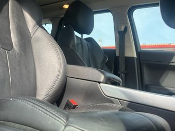 LAND ROVER RANGE ROVER EVOQUE 2.2 SD4 Pure Tech SUV 5dr Diesel Auto 4WD Euro 5 (s/s) (190 ps)