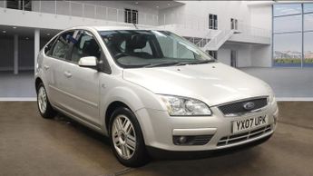 Ford Focus 1.6 Ghia Hatchback 5dr Petrol Manual (161 g/km, 113 bhp)