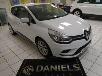 Renault Clio 0.9 TCe Dynamique Nav Hatchback 5dr Petrol Manual Euro 6 (s/s) (