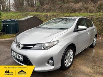 Toyota Auris 1.33 Dual VVT-i Icon Hatchback 5dr Petrol Manual Euro 5 (s/s) (1