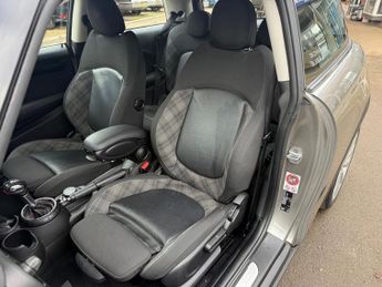 MINI HATCH 2.0 Cooper S Hatchback 3dr Petrol Auto Euro 6 (s/s) (192 ps) JOH