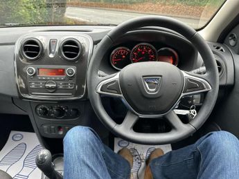 DACIA SANDERO 1.0 TCe Essential Hatchback 5dr Bi Fuel Manual Euro 6 (s/s) (100