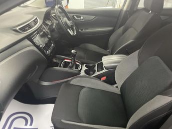 NISSAN QASHQAI 1.5 dCi N-Connecta SUV 5dr Diesel Manual Euro 6 (s/s) (115 ps) -