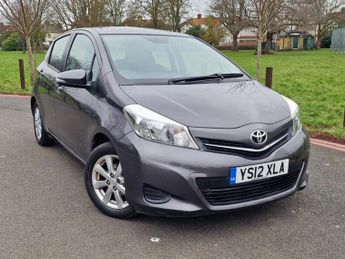 Toyota Yaris 1.33 Dual VVT-i TR Hatchback 5dr Petrol Multidrive S Euro 5 (101