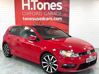 Volkswagen Golf TDi 2.0 TDI BlueMotion Tech R-Line Edition Hatchback 3dr Diesel Manu