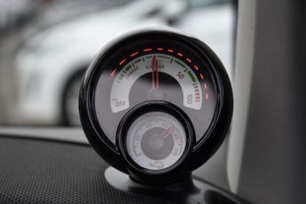 SMART FORTWO 17.6kWh Exclusive Cabriolet 2dr Electric Auto (22kW Charger) (82