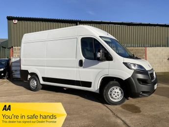 Peugeot Boxer 2.2 BlueHDi 335 Professional Panel Van 5dr Diesel Manual L2 H2 E