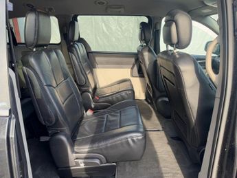 CHRYSLER GRAND VOYAGER 2.8 CRD LX MPV 5dr Diesel Auto Euro 4 (161 bhp)