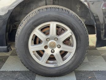 CHRYSLER GRAND VOYAGER 2.8 CRD LX MPV 5dr Diesel Auto Euro 4 (161 bhp)