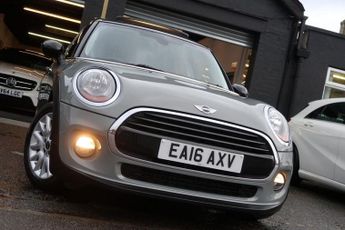 MINI Hatch 1.5 Cooper Hatchback 5dr Petrol Auto Euro 6 (s/s) (136 ps)