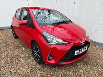 Toyota Yaris 1.5 VVT-i Icon Tech Hatchback 5dr Petrol Manual Euro 6 (111 ps)