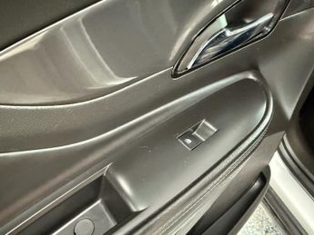 VAUXHALL MOKKA X 1.4i Turbo Elite Nav SUV 5dr Petrol Auto Euro 6 (140 ps)