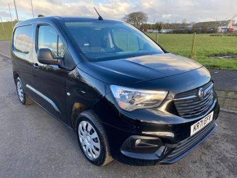 Vauxhall Combo 1.5 Turbo D 2000 SPORTIVE NO VAT Euro 6 (100 ps)